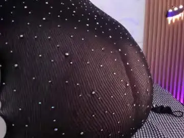 Chaturbate Live Sex Cam of amber_bms
