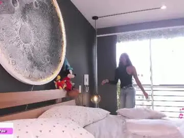 Chaturbate Live Sex Cam of angie_mcqueen