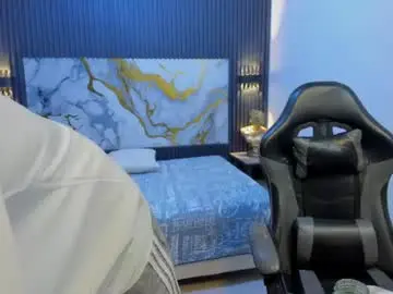 Chaturbate Best live sex cam show of dark_desiree18