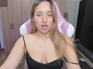 Chaturbate Watch Live Sex Cams of ema_tayy