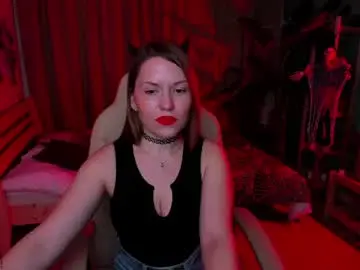 Chaturbate Live Sex Cam of kira_miragee