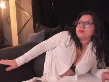 Chaturbate Live Sex of nyraa_moon