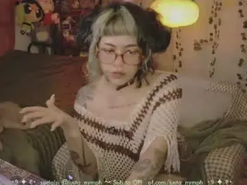 Chaturbate Nude Webcam of blushing_nymph
