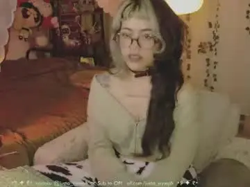 Chaturbate Live Porn of blushing_nymph