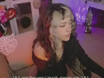 Chaturbate Watch Live Sex Cams of blushing_nymph