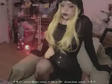 Chaturbate Live Sex of blushing_nymph