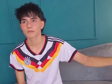 Chaturbate Free Live Porn of christopher_robin4