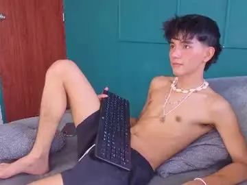 Chaturbate Best live sex cam show of christopher_robin4