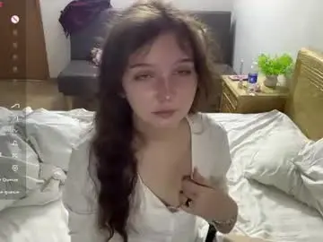 Chaturbate Live Sex Cam of ela_wish