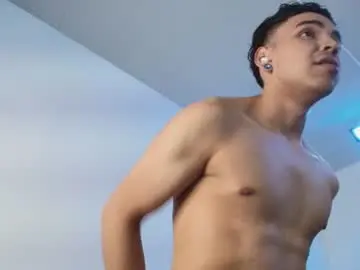 Chaturbate Best live sex cam show of jaden_and_sofia