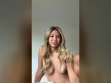 Chaturbate Live Porn of olivia2008
