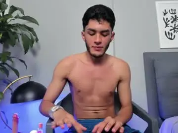 Chaturbate Best live sex cam show of tyler_fox_