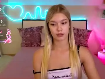 Chaturbate Adult Video Chat of battymelody