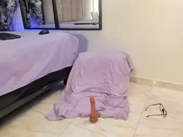 Chaturbate Adult Video Chat of corinabaker