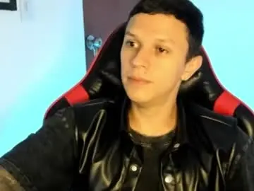 Chaturbate Live Sex Cam of masterdave7