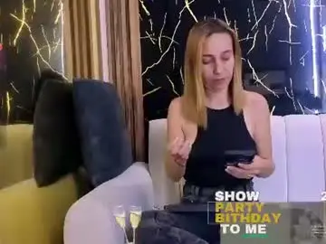 Chaturbate Free Live Porn of starlight_mature23_aws