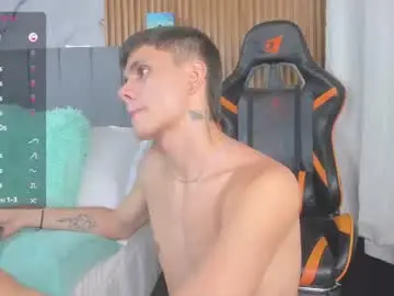 Chaturbate Sex Chat of dustinlevine