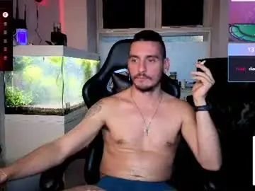 Chaturbate Free Porn Cam of rayzel_white