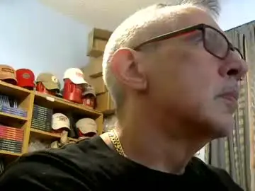 Chaturbate Live Sex of sluttyslave81