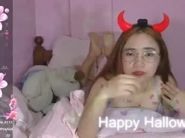 Chaturbate Live Sex of wet_hornypussy