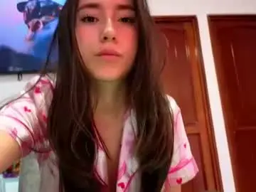 Chaturbate Live Sex Cam of adhara_kitten