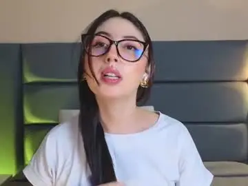 Chaturbate Adult Webcam of emilyywatson