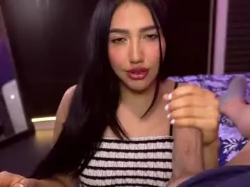 Chaturbate Live Sex Cam of bull_vixen2001