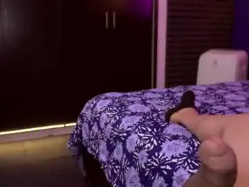 Chaturbate Free Live Porn of bull_vixen2001