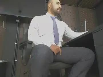 Chaturbate Sex Chat of leon_1717