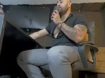Chaturbate Private Sex Chat of leon_1717