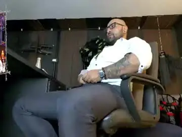 Chaturbate Live Sex of leon_1717