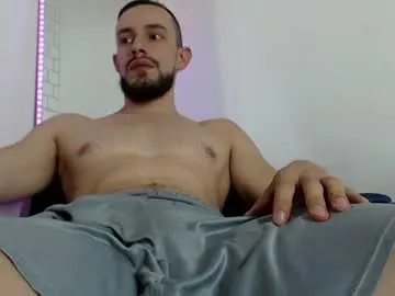 Chaturbate Live Sex Cam of nassh_18