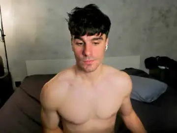 Chaturbate Live Sex Cam of sam_huston18