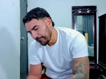 Chaturbate Watch Live Sex Cams of tomy_johnson2