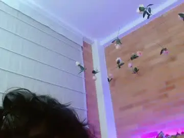 Chaturbate Live Sex Cam of kikimia