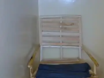 Chaturbate Live Sex Cam of sexyhollymontana1111