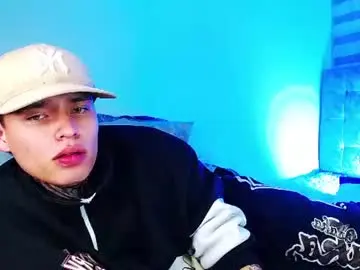 Chaturbate Adult Video Chat of _justinmoon2