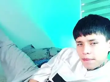 Chaturbate Live Sex Cam of _justinmoon2