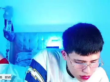 Chaturbate Live Sex Cam of _justinmoon2