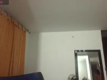 Chaturbate Watch Live Sex Cams of aurora_petit_
