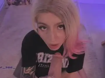 Chaturbate Best live sex cam show of cyberzoe