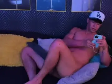 Chaturbate Live Sex Cam of kazuya_nakamura