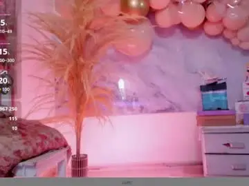 Chaturbate Adult Video Chat of laurenroussets