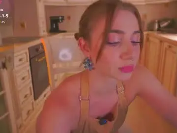 Chaturbate Live Sex Cam of dinacaguimbal