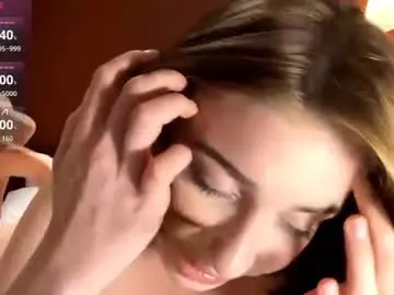 Chaturbate Live Sex Cam of dinacaguimbal
