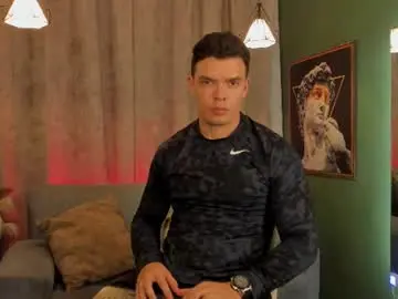 Chaturbate Live Sex Cam of jakee_tyler