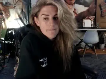 Chaturbate Live Sex of katiecutie_5