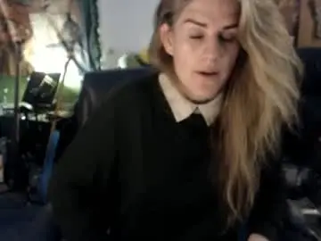 Chaturbate Sex Cam of katiecutie_5