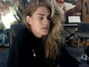 Chaturbate Free Porn Cam of katiecutie_5