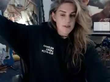 Chaturbate Live Sex of katiecutie_5